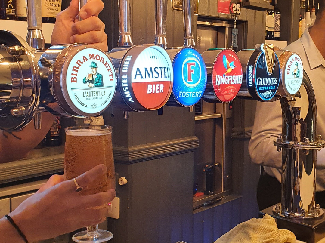 Central Restaurant And Lounge