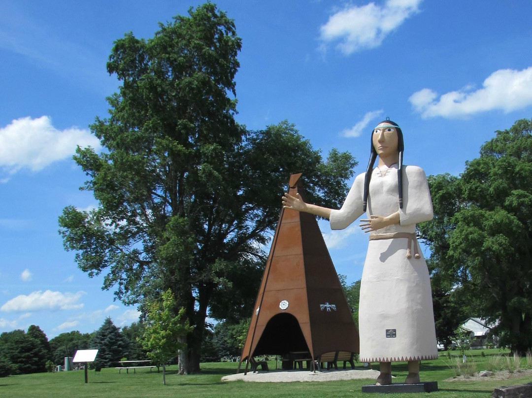 The Indian Princess Statue景点图片