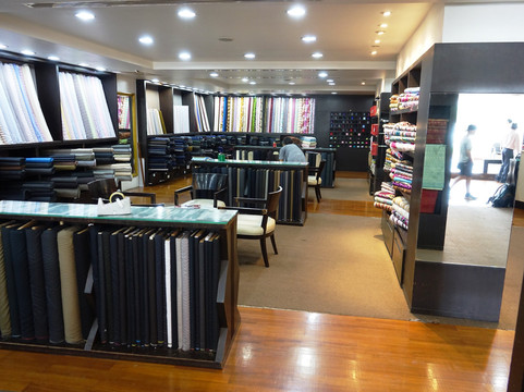 James Fashion International-曼谷必去景点