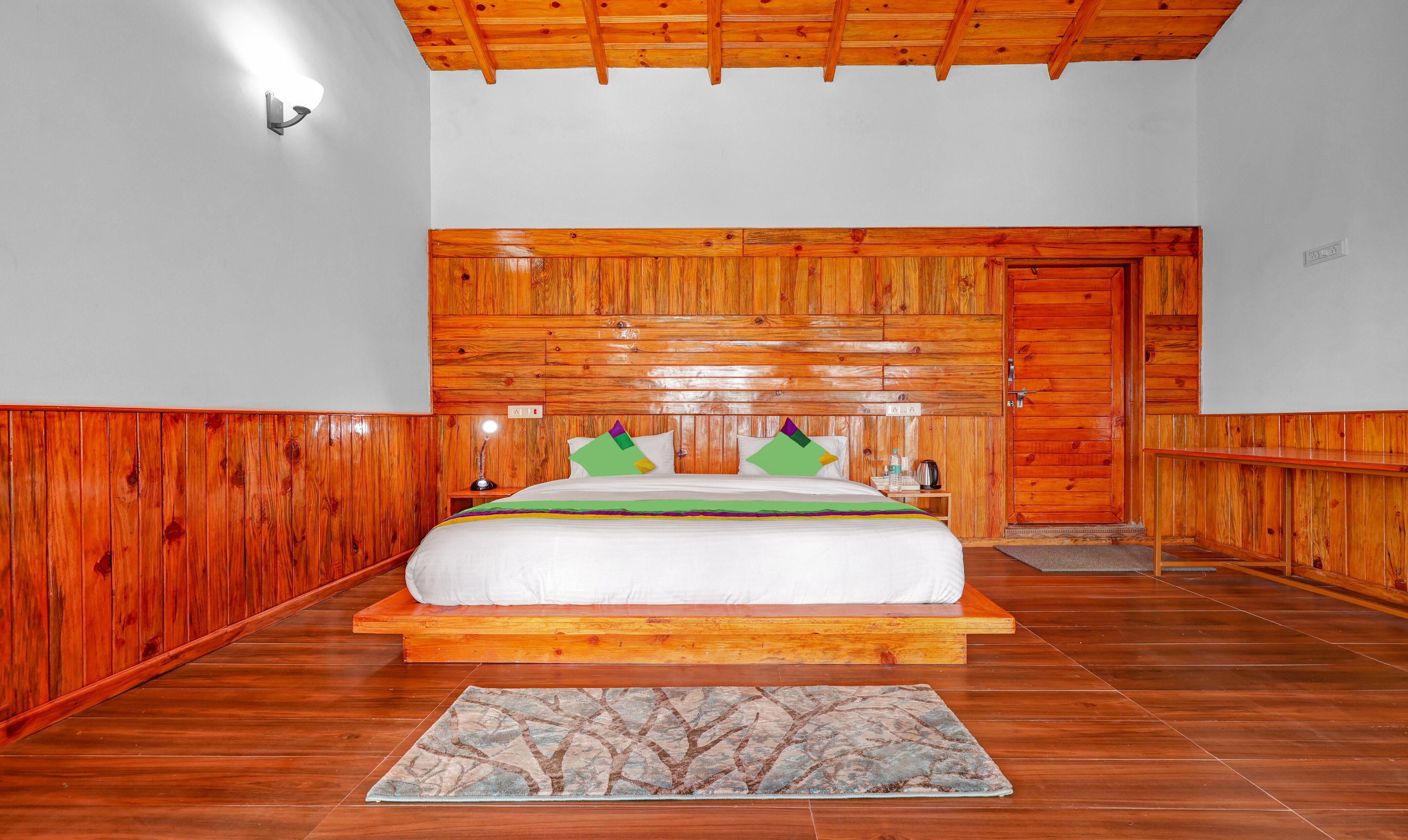 Treebo Trend Om Villa With Mountain View-客卧