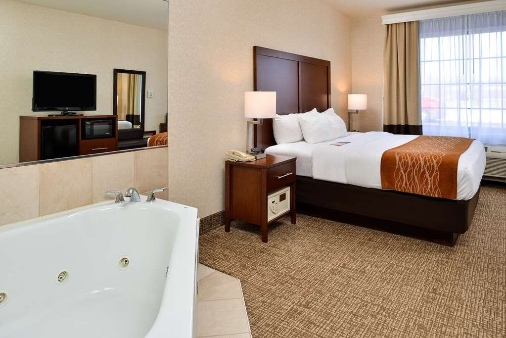 Comfort Inn & Suites Madison North主图