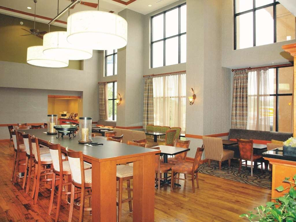 Hampton Inn Clinton主图