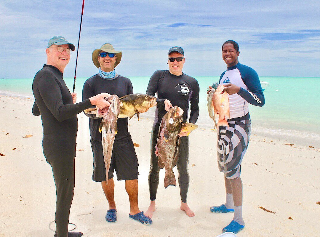Andros Diving-Kemps Bay必去景点