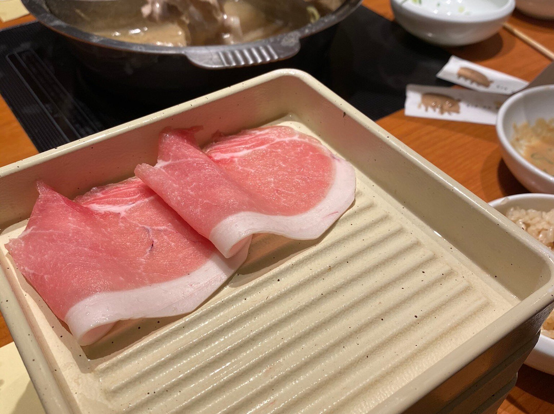 きんのぶた 箕面小野原店