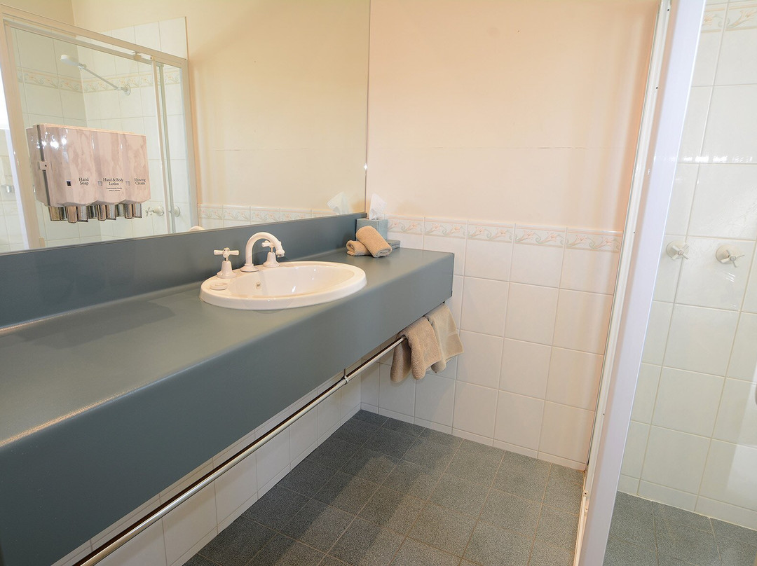 Golden Reef Motor Inn主图