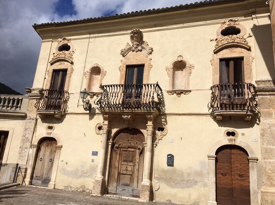 Borgo Medievale di Pettorano sul Gizio景点图片