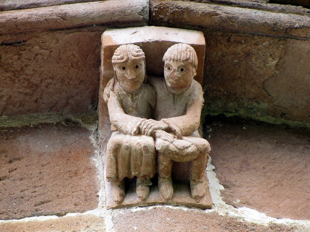 Eglise Saint-Hilarian-Sainte-Foy de Perse-Espalion必去景点