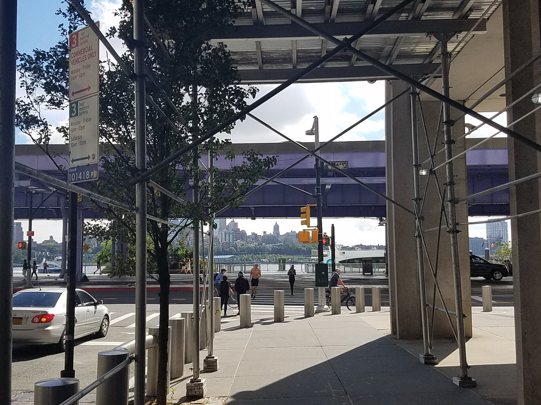 洛克威斯住宅区-纽约市必去景点