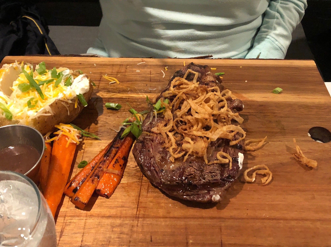 The Woodbound Inn主图