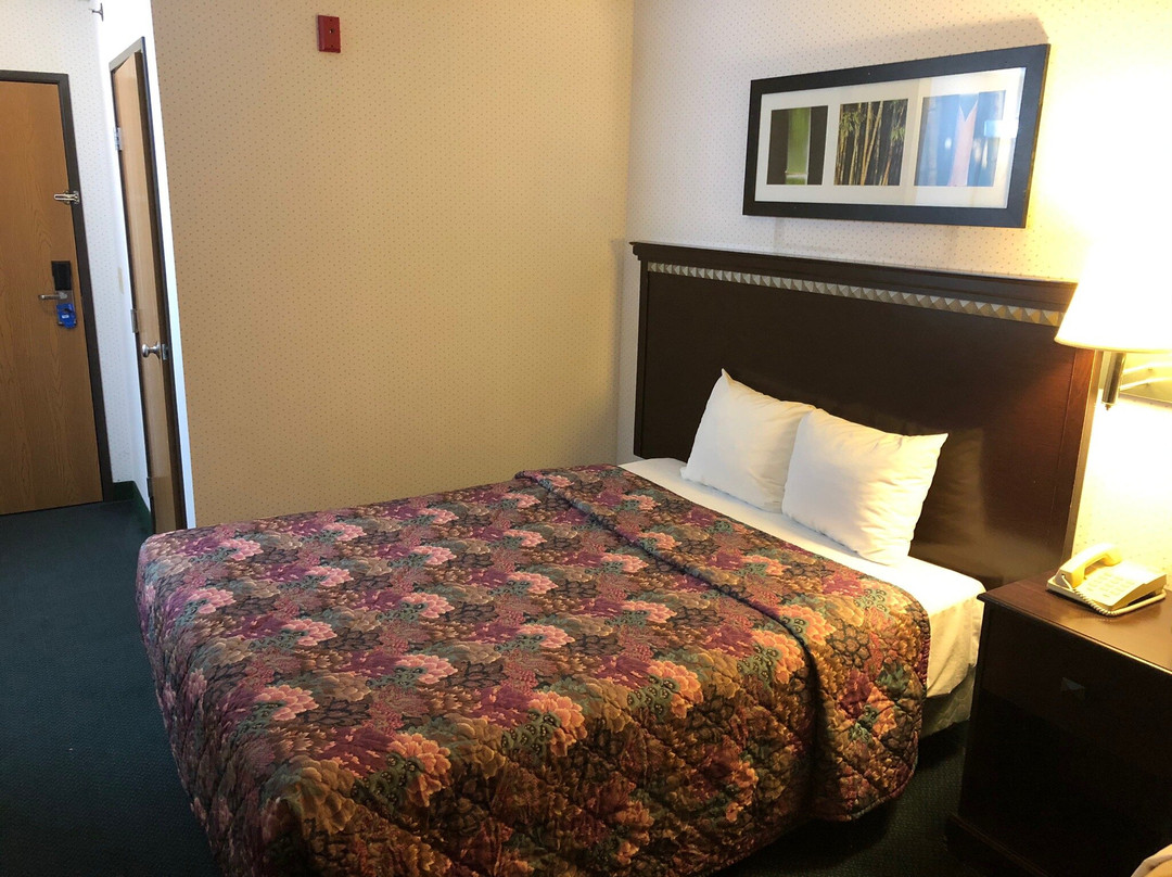 Rodeway Inn Urbana Champaign University Area主图