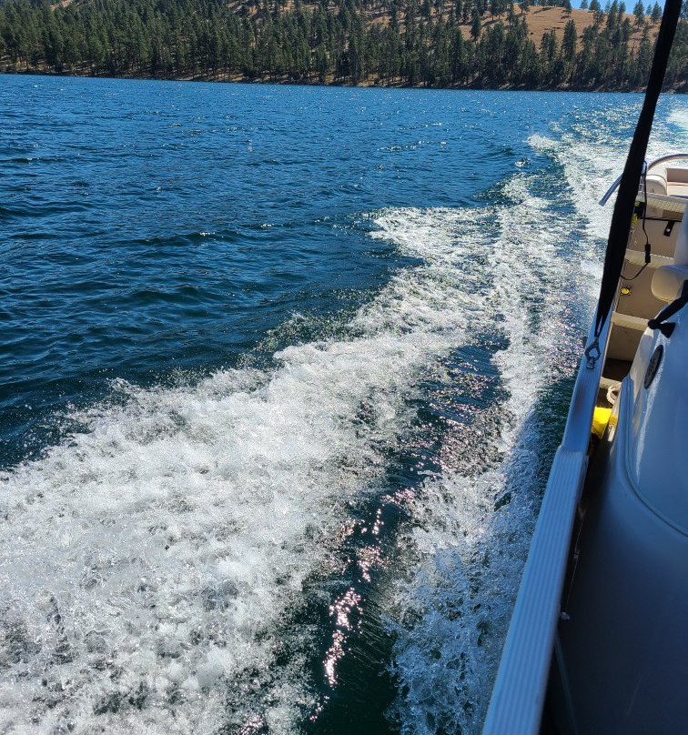 Boat Rentals and Rides on Flathead Lake景点图片