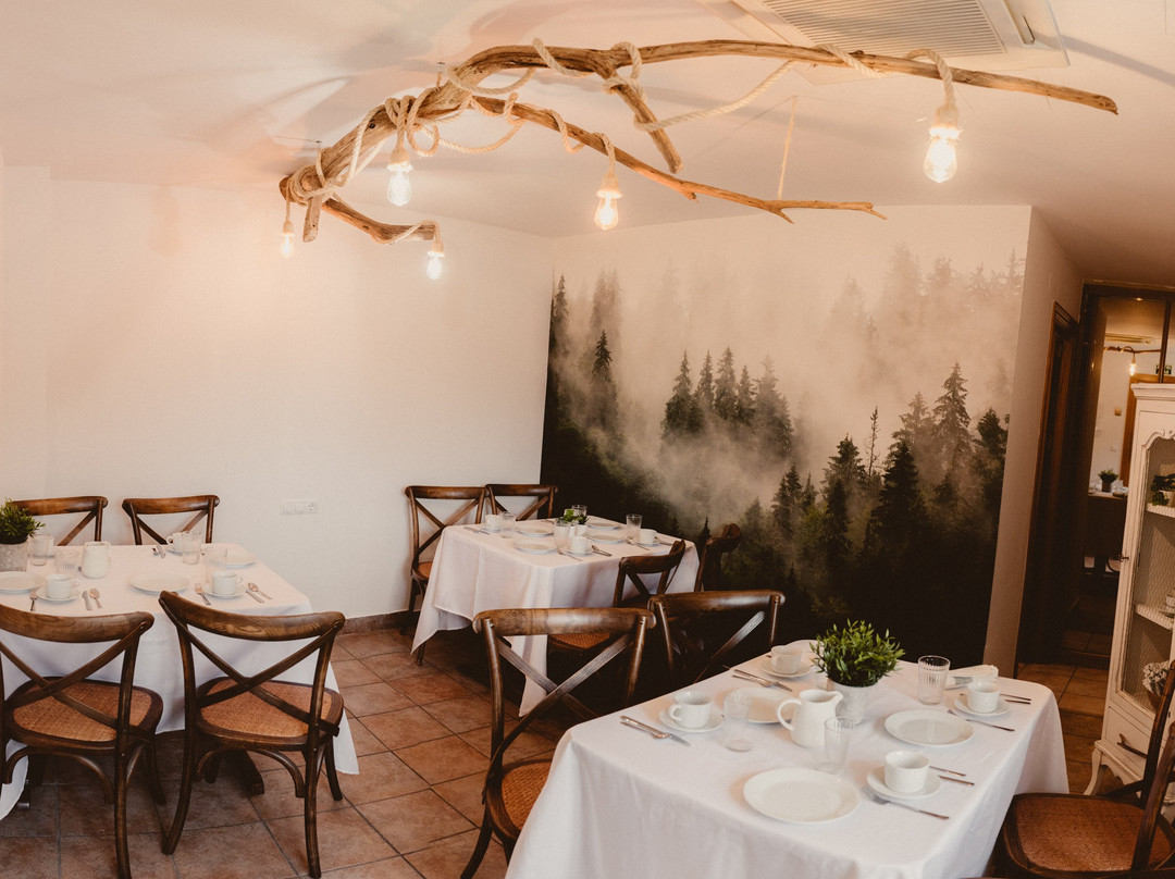 Hostal Jai Alai主图