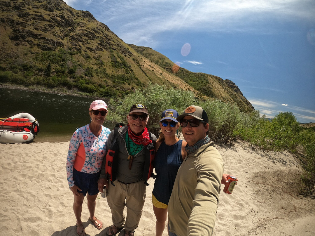 Hells Canyon Raft- Salmon River Canyons景点图片