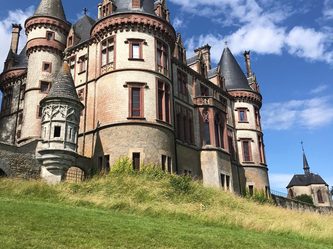 Golf Club du Chateau de Bournel-Cubry必去景点