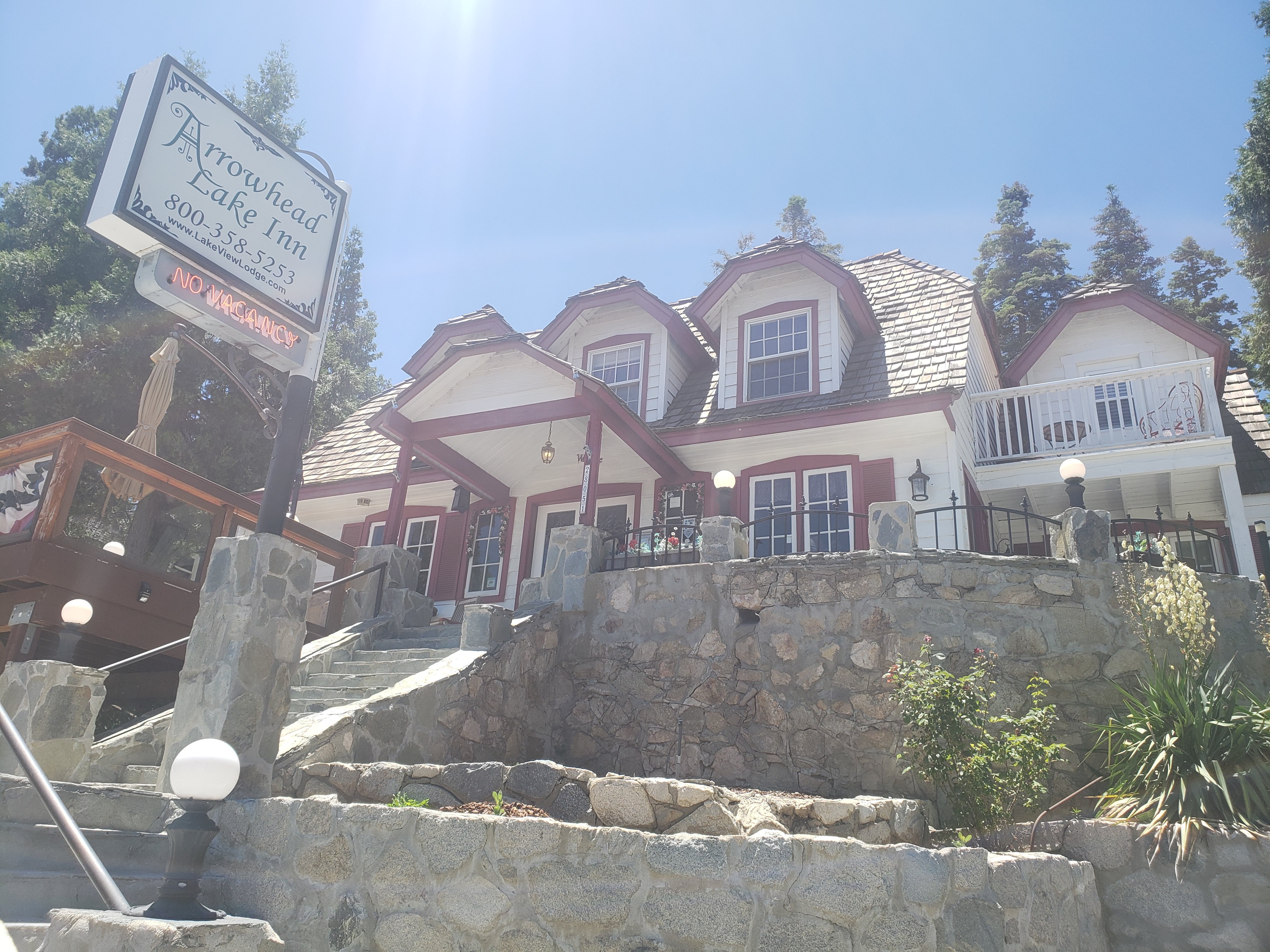 Arrowhead Lake Inn-浴室
