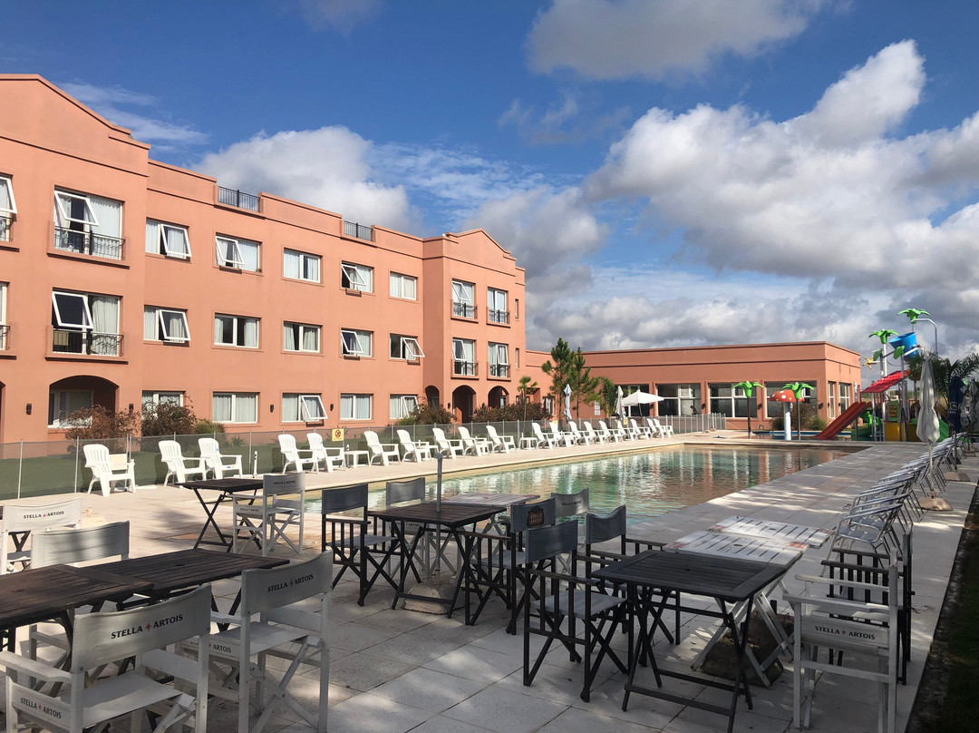 Howard Johnson Funes主图