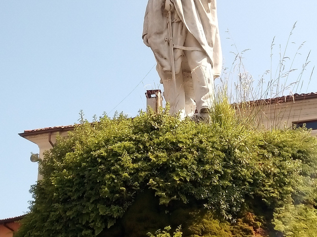 Piazza Garibaldi-伊塞奥必去景点