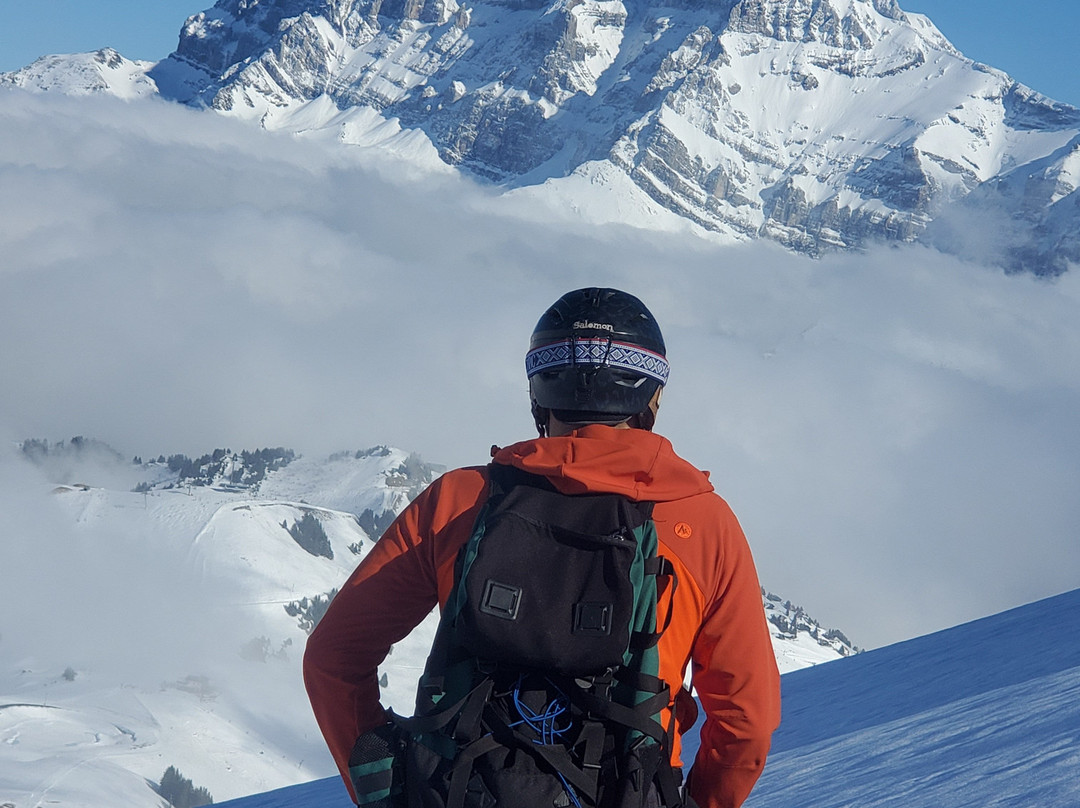 PowderCab Alpine Resort Transfers景点图片