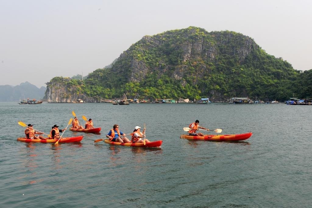 Halong Bay Kayaking Tours-团洲岛必去景点