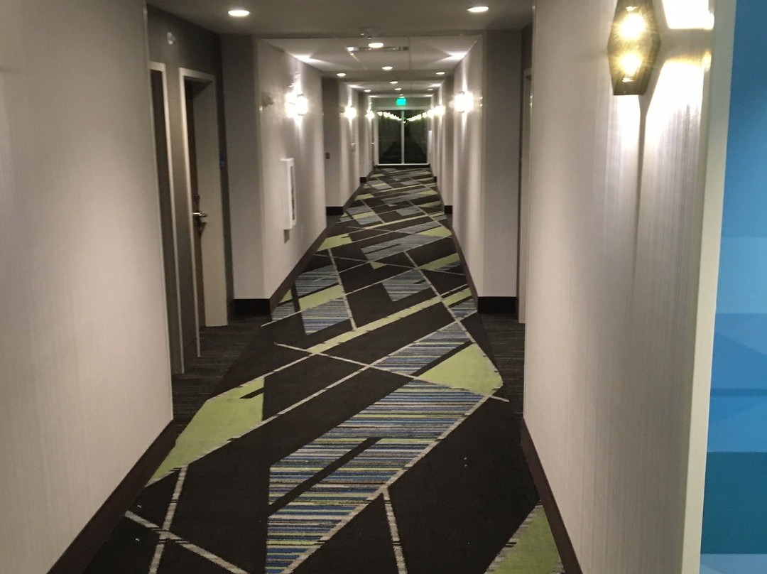 Holiday Inn Express & Suites Beaver Dam By IHG主图