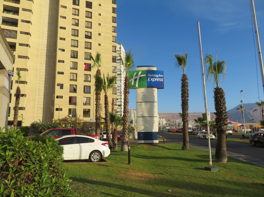 伊基克智选假日酒店主图