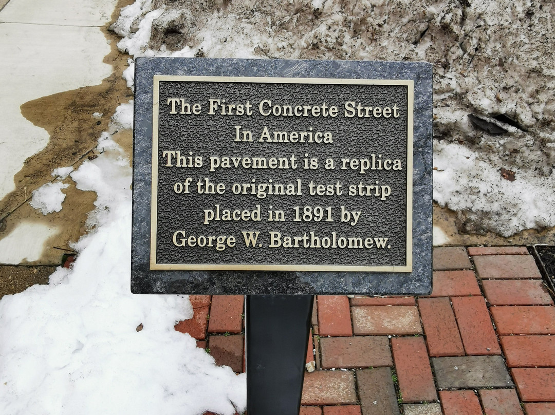 First Concrete Street-Bellefontaine必去景点