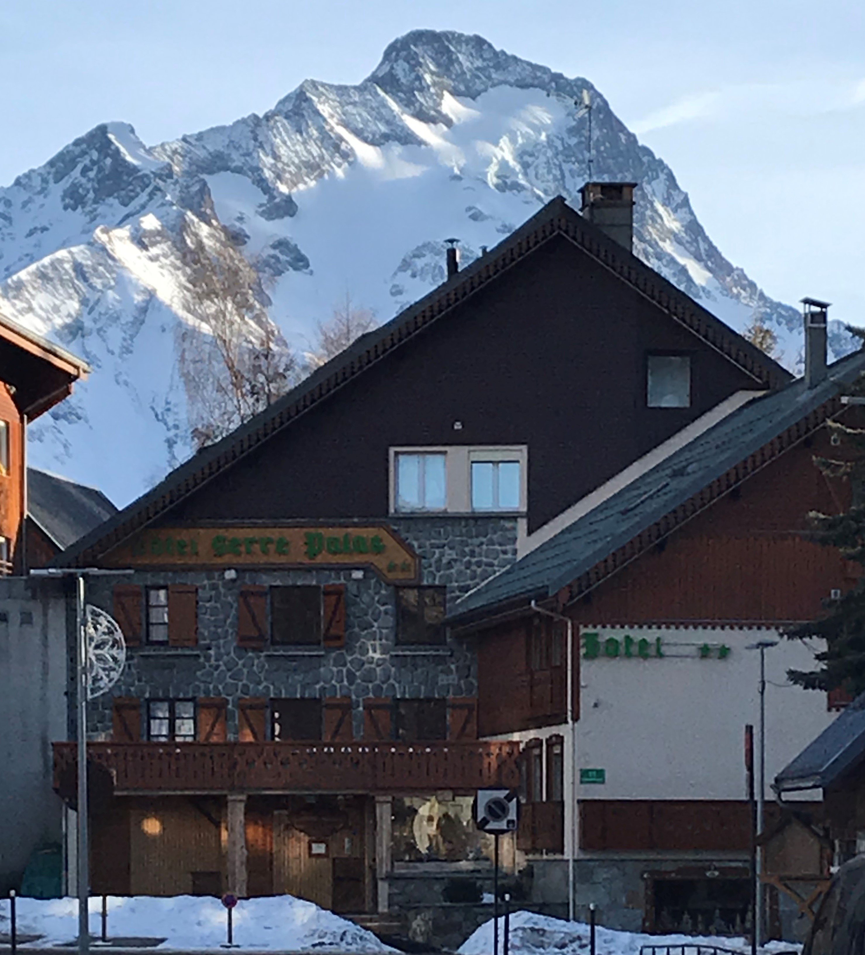 Serre Palas Hotel-portrait