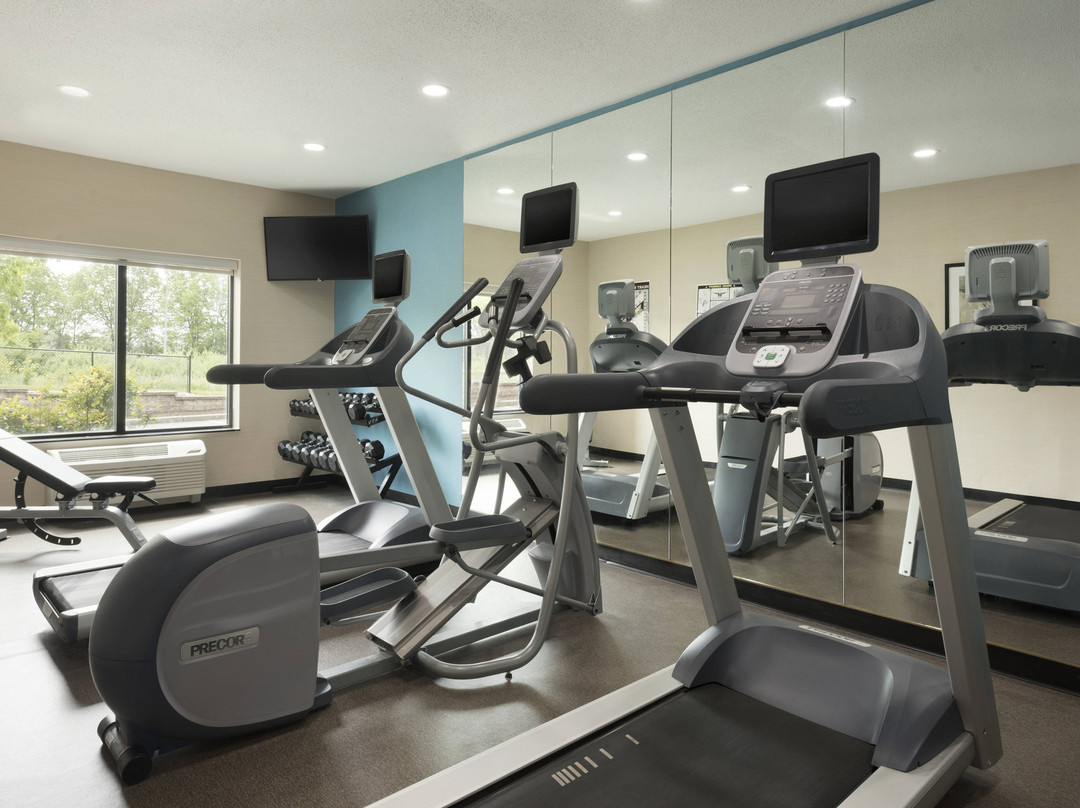 曼切斯特哈特佛德费尔菲尔斯客栈&套房酒店主图