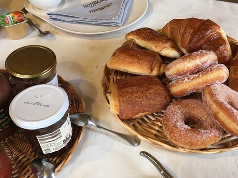 Chateau Cornillon主图