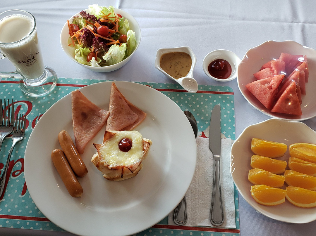 The Brown House Hotel主图