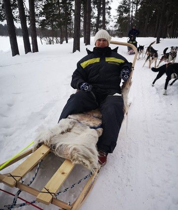 Stengelsen husky-阿尔塔必去景点