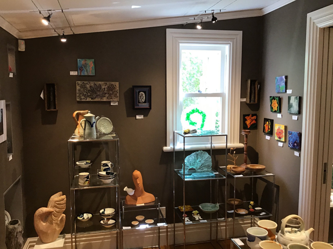 Reyburn House Art Gallery景点图片