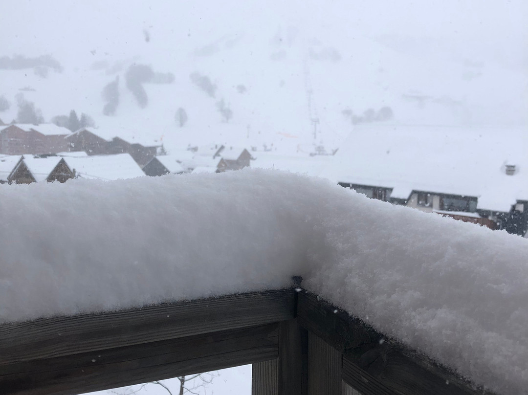 Les Chalets du Hameau des Aiguilles主图