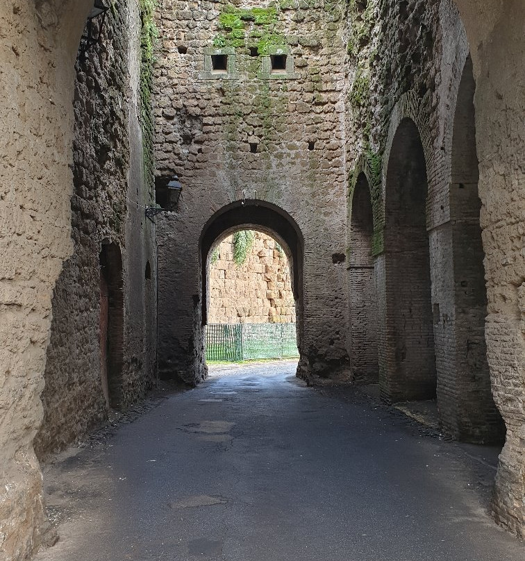 Porta Romana-Nepi必去景点