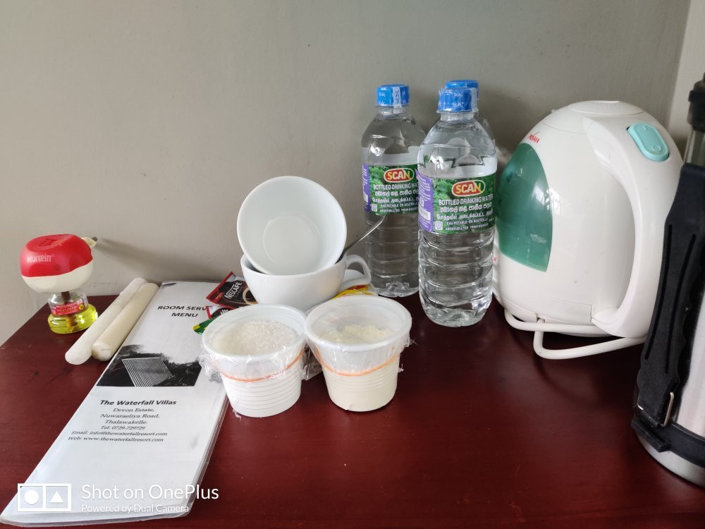 瀑布度假酒店主图