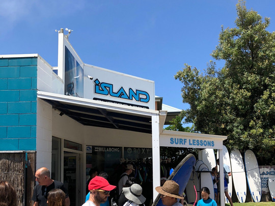 Island Surfboards & Surf School-Smiths Beach必去景点