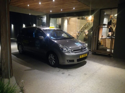 Granville's Taxi & Day  Tours-普利登堡湾必去景点