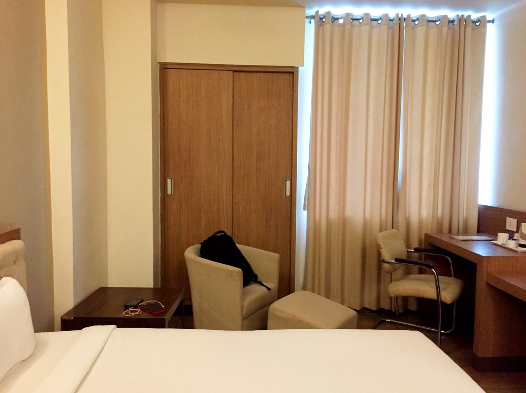 Hotel Genista Inn主图