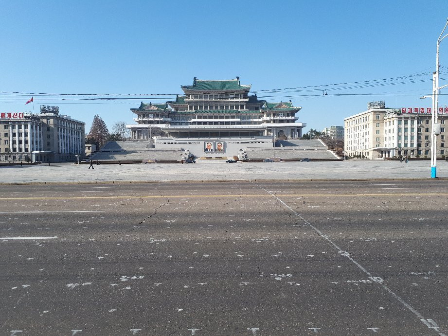 Kim Il-sung Square景点图片