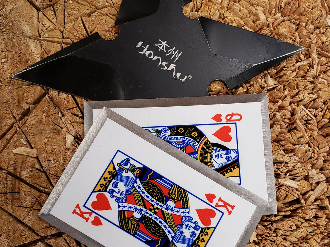 Twisted Axes Throw House-穆尔必去景点