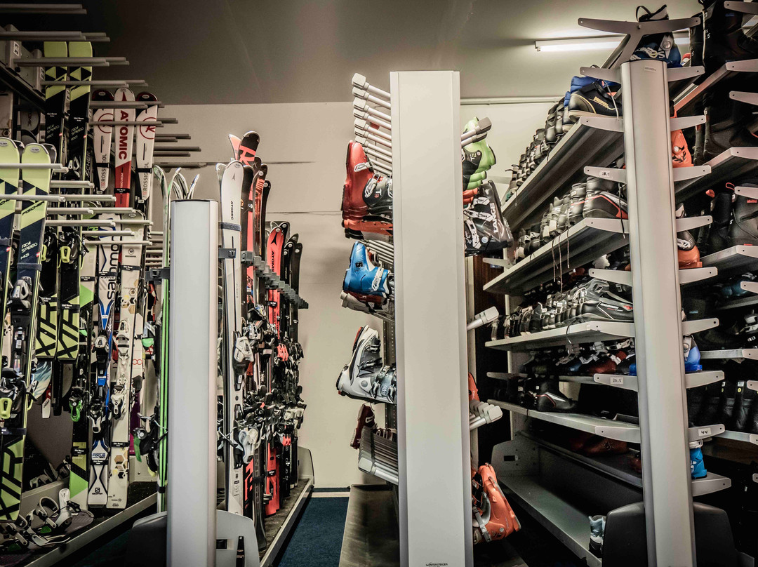 Skiset-湖地必去景点