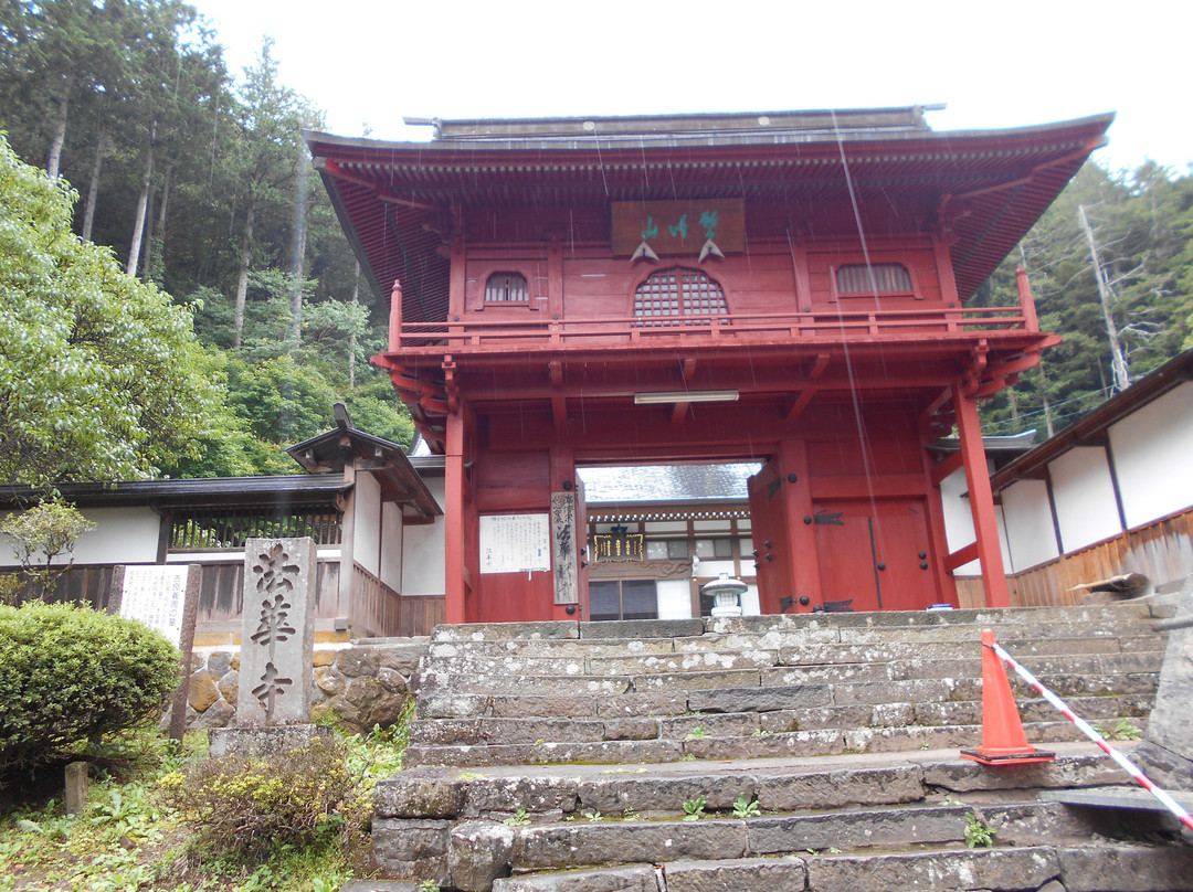 Hokke-ji Temple-诹访市必去景点