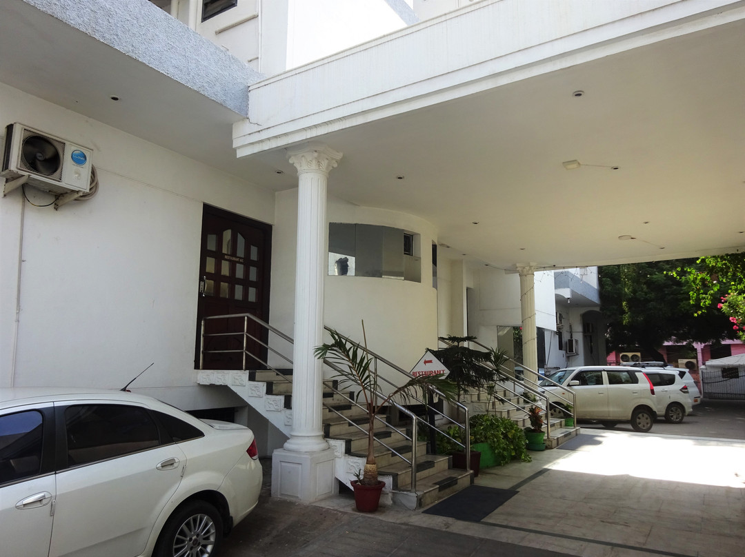 Hotel Theni International主图