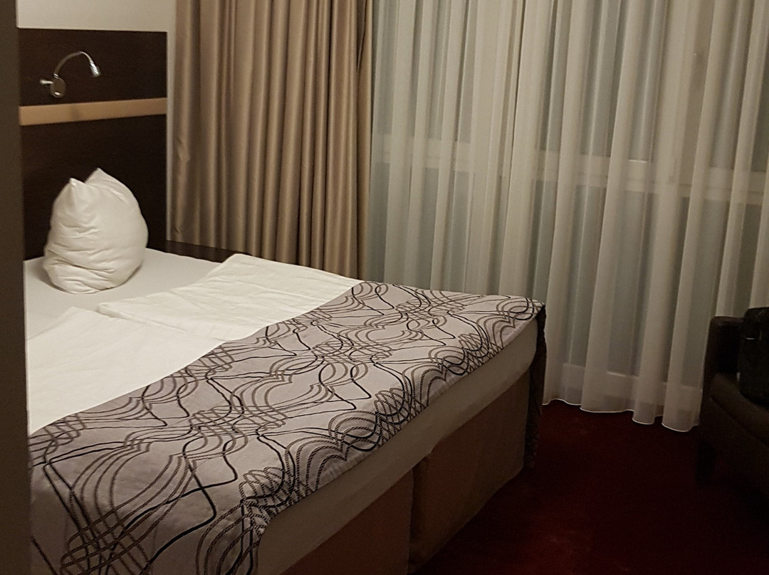 Racket Inn Sporthotel主图