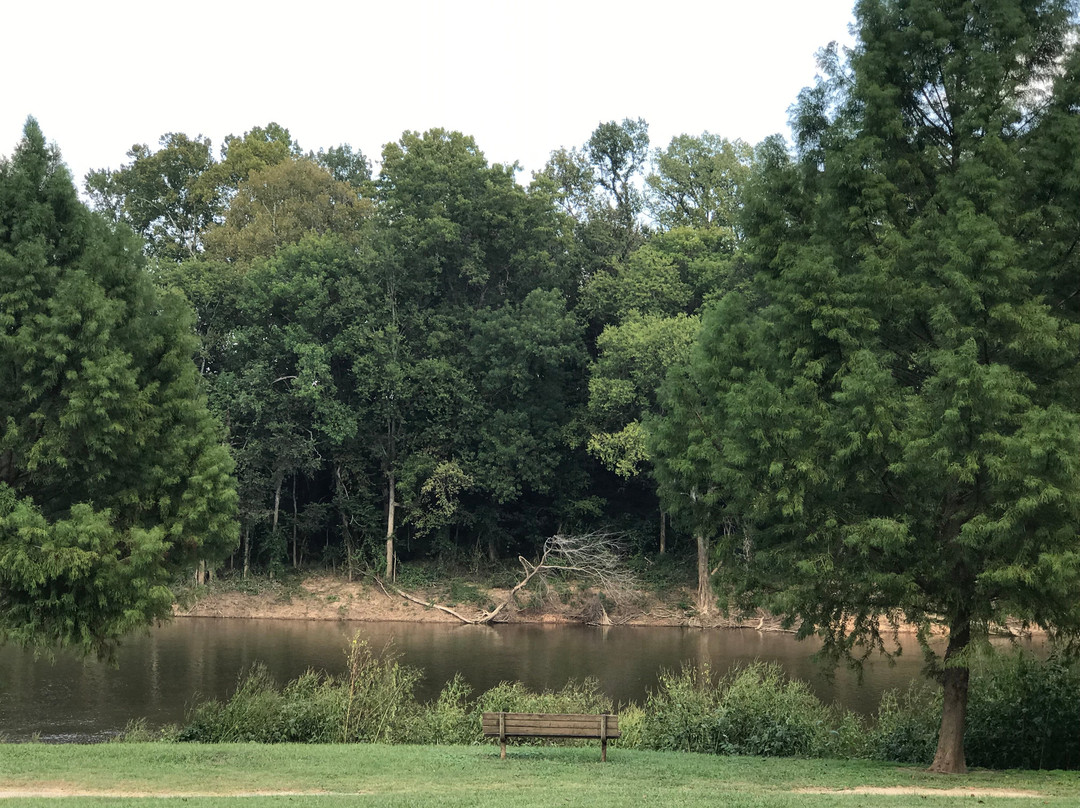 Laney Landing at Riverside Park景点图片