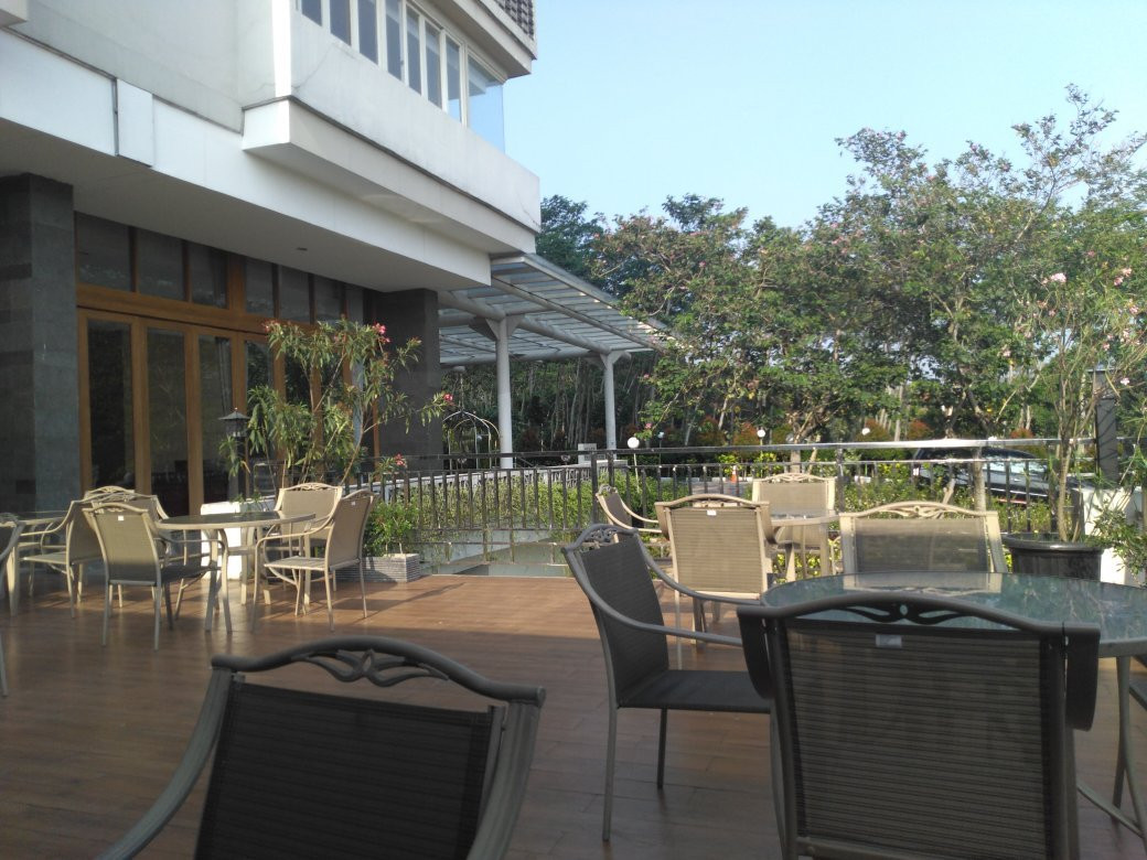 The Forest Resort Hotel主图