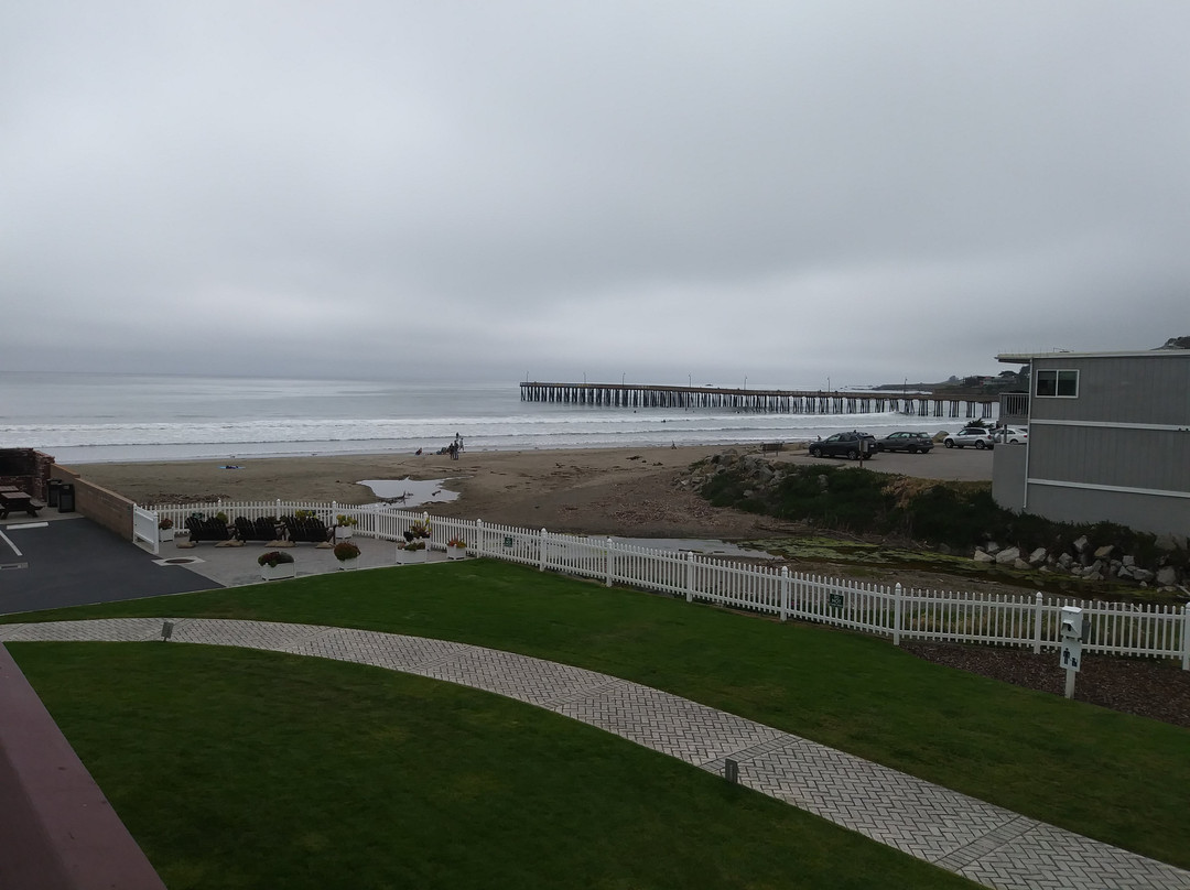 Cayucos Shoreline Inn...on The Beach主图