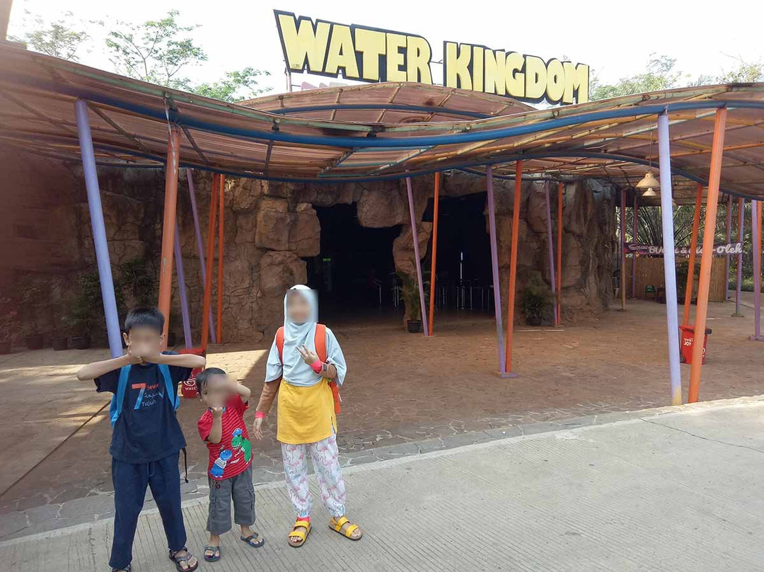 Water Kingdom Family Aquatic Adventure Park-茂物必去景点
