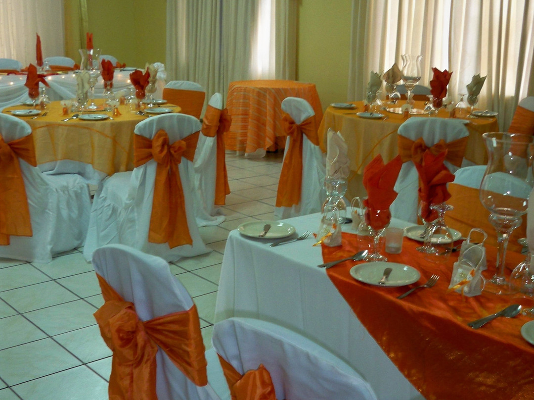 Medallion Hall Hotel主图