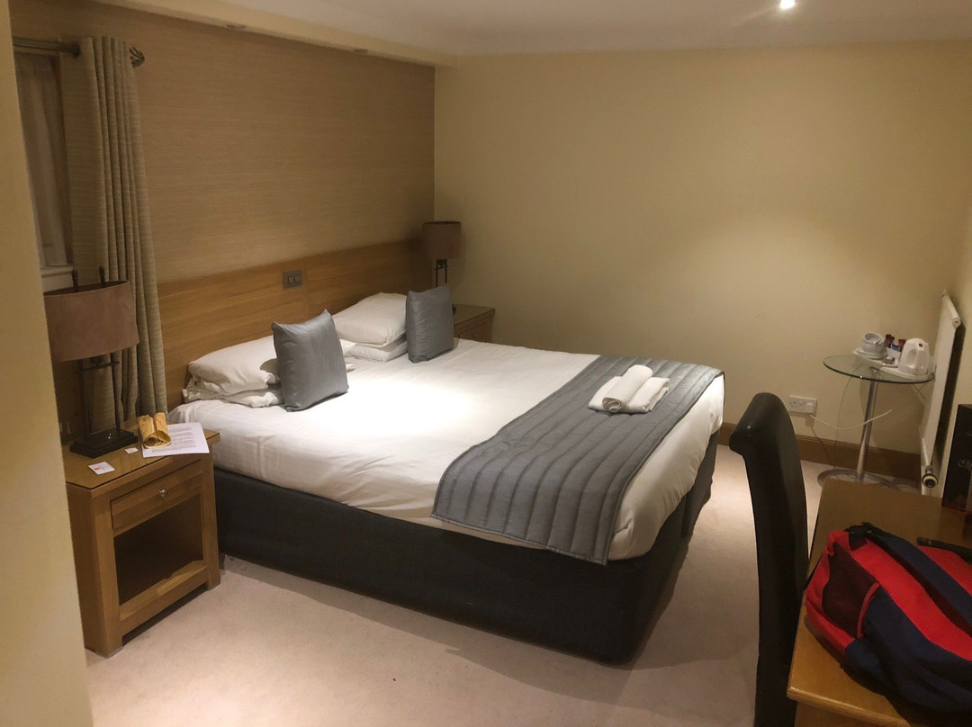 Caledonia Hotel主图